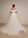 Stylish wedding dress "Brianna"