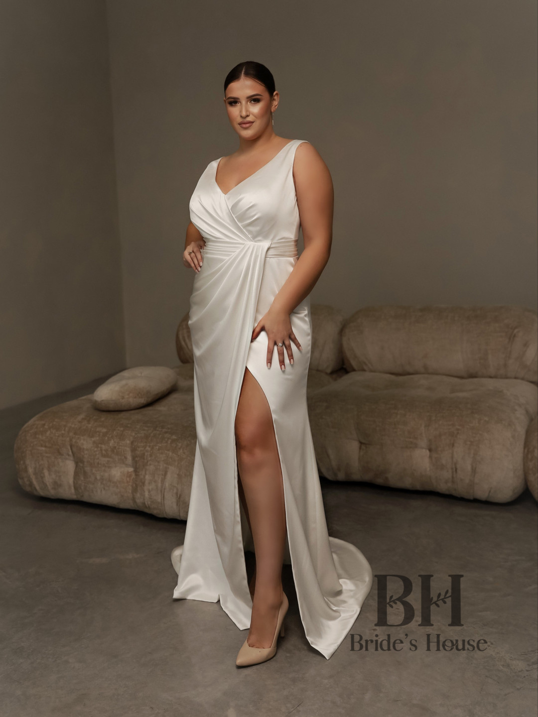 Elegant wedding dress "Camila"