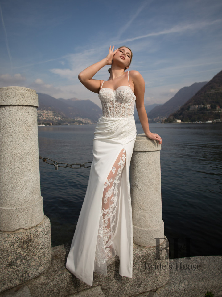 Wedding dress with lace "Cateline"