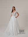 Elegant wedding dress "Dorine"