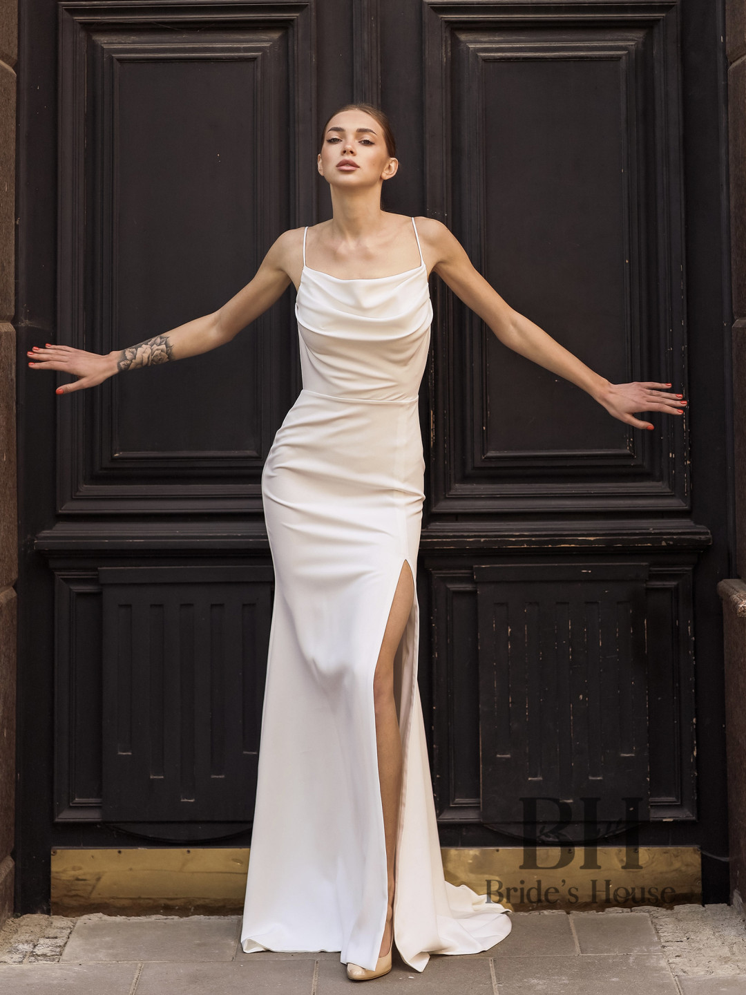 Seductive wedding dress "Giovana"