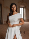 Wedding dress made of elegant wax fabric “Clarins”