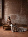 The figure-fitting wedding dress “Dacota”