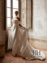 Dress embroidered with crystals with a detachable train “Elegant”