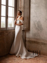 Dress embroidered with crystals with a detachable train “Elegant”