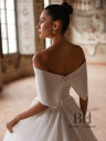 Wedding dress with a lush skirt “Lucianna”