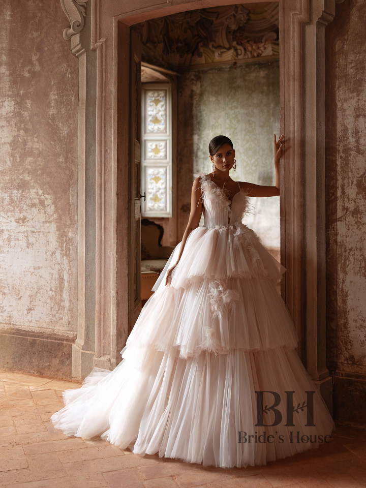 Wedding dress with 3D flowers and feathers “Maya”
